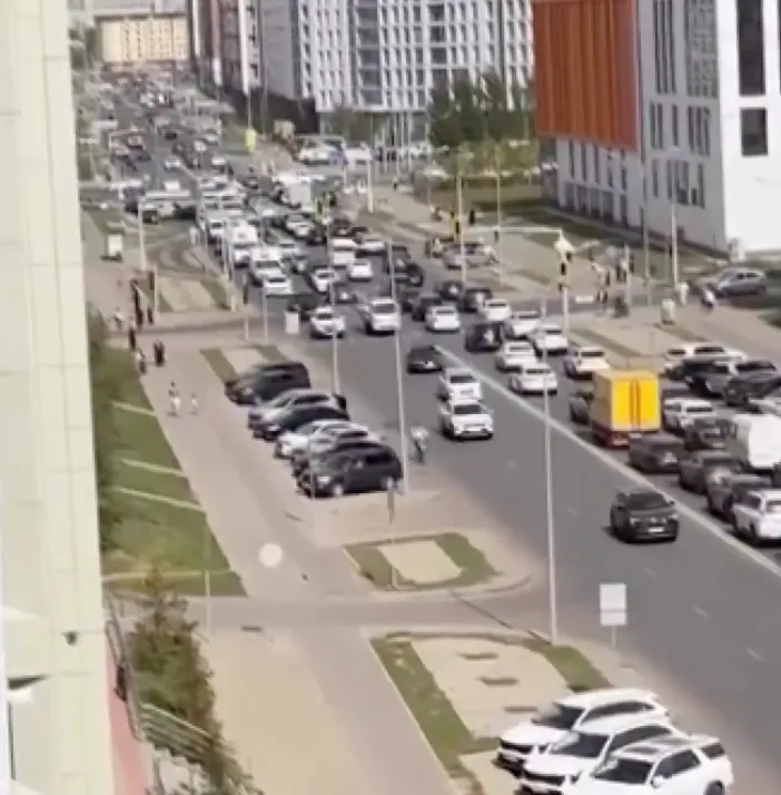 Пробка на перекрёстке