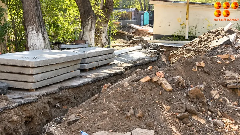 Перекопанная улица Кузембаева в Караганде