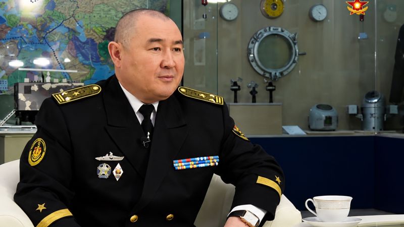 Бывшего главкома ВМС Казахстана Каната Ниязбекова арестовали после гибели 14 военных