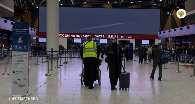 Более 100 рейсов задержали в Москве после атак дронов: ранее пострадал рейс из Астаны