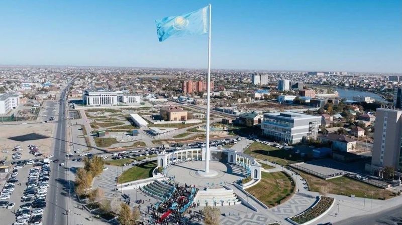 Поднятие флага в Атырау